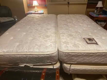 Photo of free King -Posturmatic adjustable bed (Chelmsford) #1