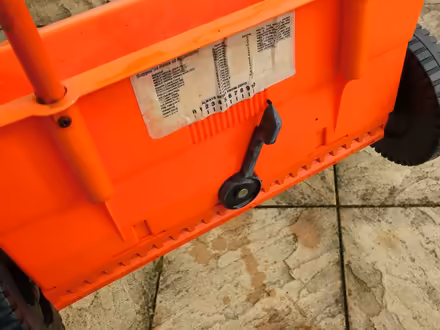 Photo of free Lawn Spreader (North Ascot SL5) #3