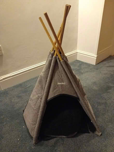 Photo of free Zoofari Pet Teepee/Tent (YO25 (Fridaythorpe)) #1