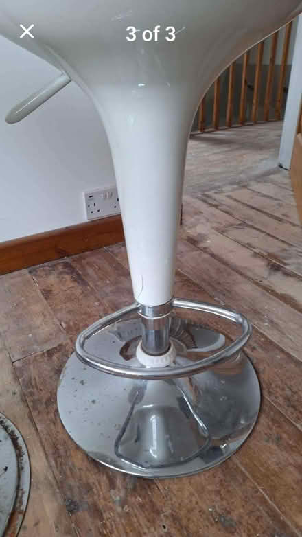 Photo of free X4 Bar Stools (Markfield, Leicestershire LE67) #3