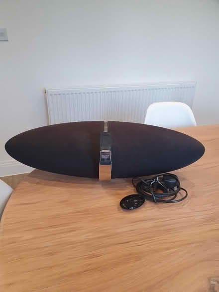 Photo of free Wining B&W Zeppelin speaker (SG8) #2