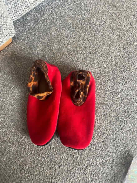 Photo of free Slippers (Earnshaw Bridge PR25) #2