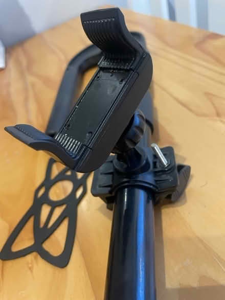 Photo of free Tennis camera phone holder (LS27, Churwell) #1