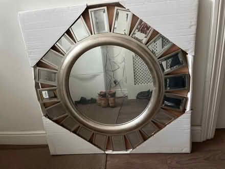 Photo of free Large round mirror. New and unused. (Westcliff-on-sea SS0) #1