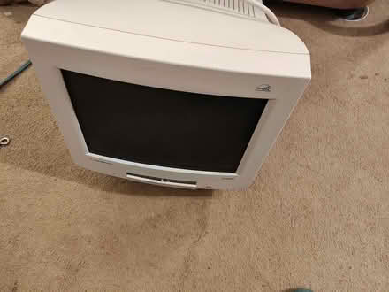 Photo of free Computer monitor (Snohomish (Snohomish, (Clearview)) #1