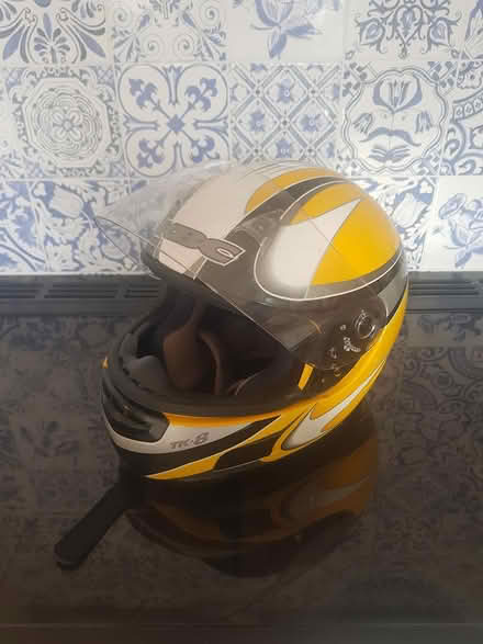 Photo of free old motorbike helmet defective (Sandy) #1