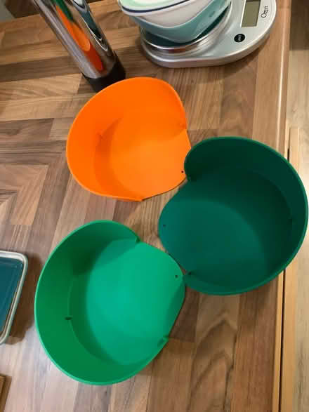 Photo of free Kitchen scale and pots (Garston L19) #4