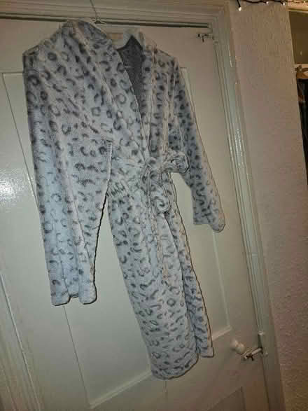 Photo of free Childs cat dressing gown. (West Croydon CR0) #1