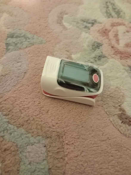 Photo of free Oxygen finger monitor (South Bermondsey SE16) #1