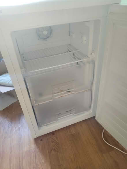 Photo of free Freezer beko fxf5033w (Walkden M28) #1