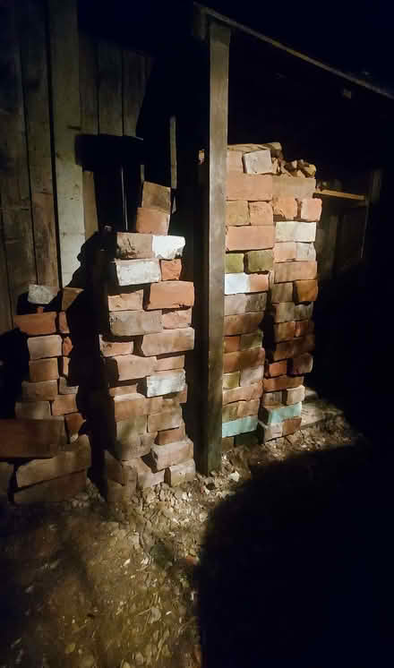 Photo of free Approx 100 reclaimed Victorian bricks, plus pieces (Tewkesbury GL20) #2