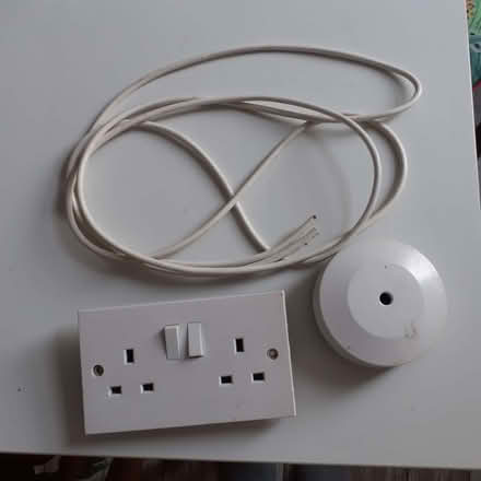 Photo of free odd electrical bits (Bexleyheath DA7) #1
