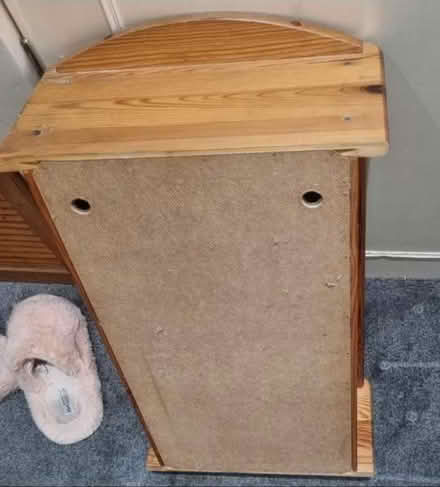 Photo of free Wooden bathroom cabinet (Croydon) #4