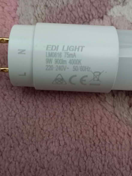 Photo of free G13 LED 900lm light bulb (South Bermondsey SE16) #2