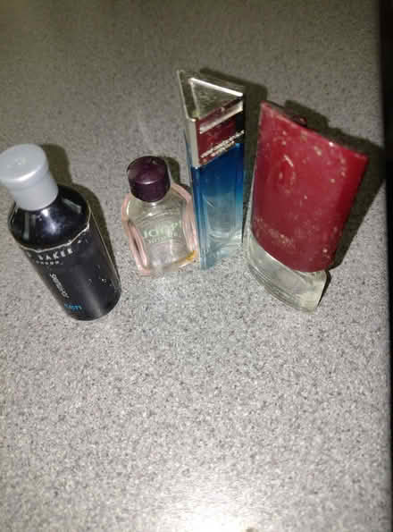 Photo of free 4 Empty miniature perfume bottles (Alresford CO7) #1