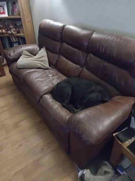 Photo of free 2 seater leather recliner settee. This is my 3 seater but i (Brinscall PR6) #1
