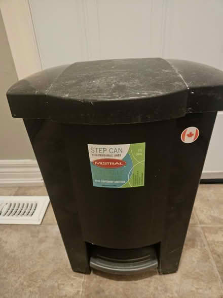 Photo of free Black Step on Trash Can (Richmond Hill) #1