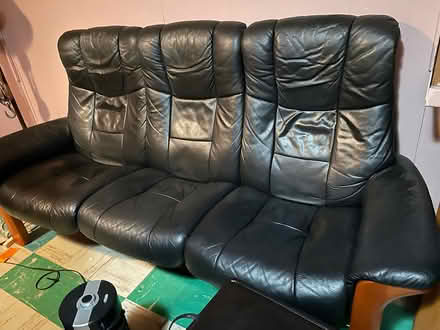 Photo of free Black Leather Couch (Rutgers Village, New Brunswick) #3