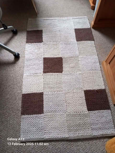 Photo of free rug, cream/brown (Tettenhall Wood WV6) #1