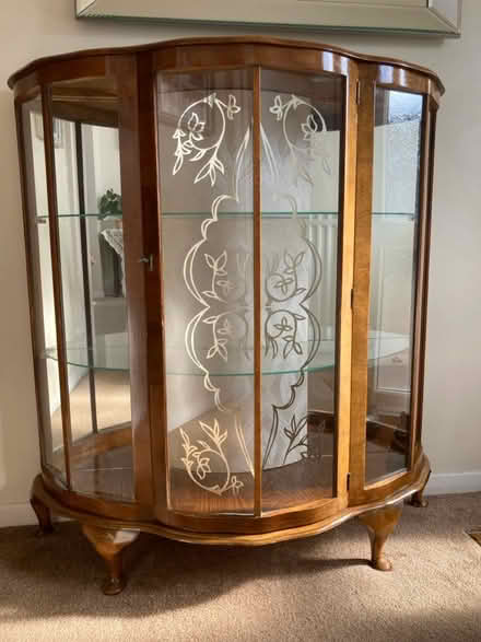 Photo of free Vintage display cabinet (Hoddesdon EN11) #2