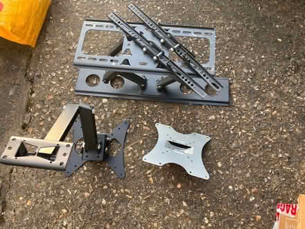Photo of free TV / monitor brackets (Calcot RG31) #1