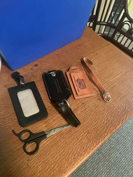 Photo of free Luggage tags, glass turntable (Old ottawa south) #4