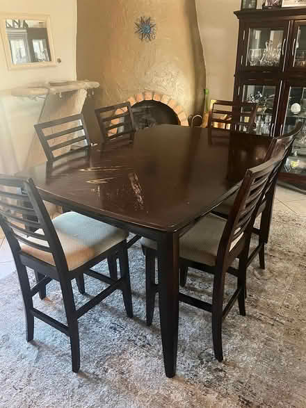 Photo of free Dining Room table w/ 6 chairs (Mesa) #2