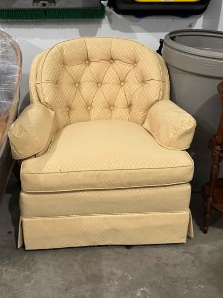 Photo of free Yellow occasional chair (Plainville) #1