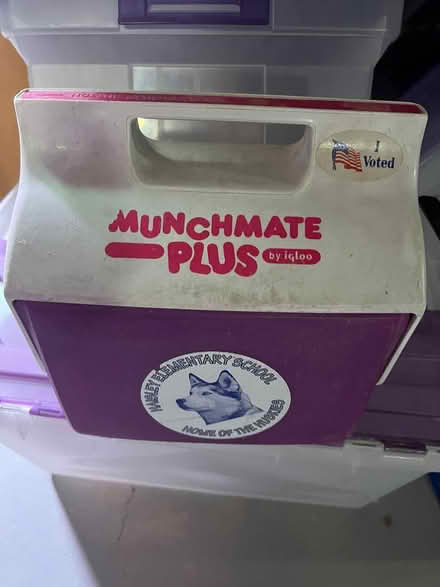 Photo of free Munchmate lunch boxes (Ann Arbor (Scio)) #1