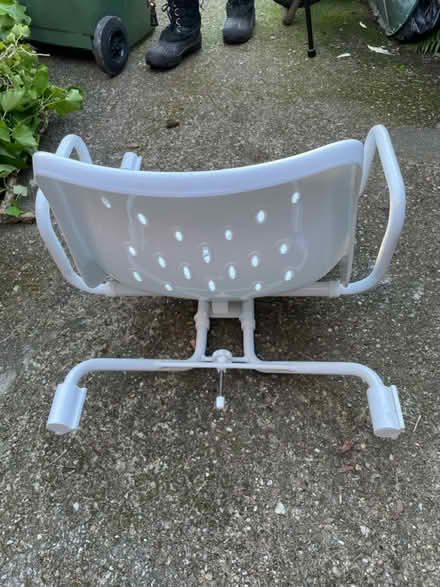 Photo of free Shower seat (CV35 Leek Wootton) #2