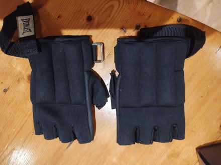 Photo of free Weighted gloves (Oxford-Freegle CGA OX3) #4