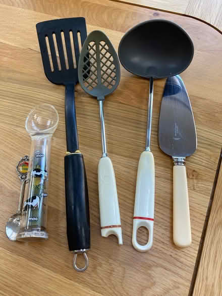 Photo of free Varios kitchen utensils (Noctorum CH43) #1