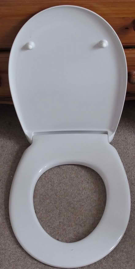 Photo of free Toilet seat (Kendal LA9) #1