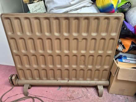 Photo of free Oil filled heater (Ashton-U-Lyne OL6) #1