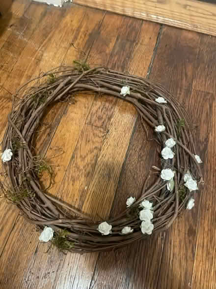 Photo of free Wreath (Somerville, winter hill) #1