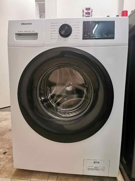 Photo of free Hisense 6kg 1yr old (Salhouse NR13) #1