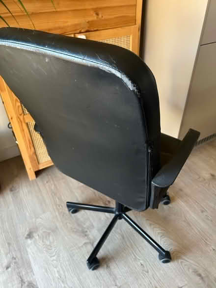 Photo of free IKEA office chair (London Fields E9) #3