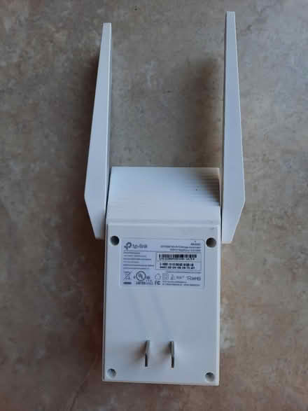 Photo of free WiFi range extender (Center and Bathurst (Vaughan)) #2