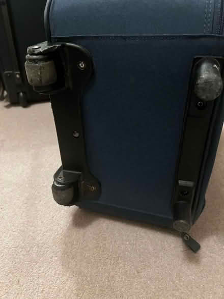 Photo of free Samsonite wheelie suitcase medium (Walton Manor OX2) #4