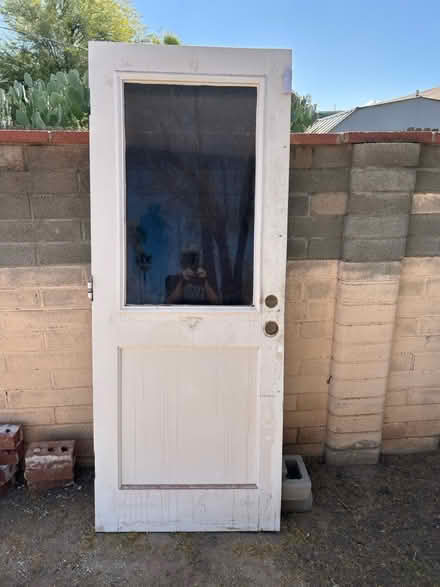 Photo of free Old door with glass window panel (near 19th & Craycroft) #2