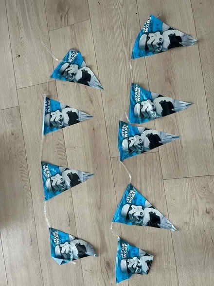 Photo of free Star Wars party garland (Ware SG12) #1