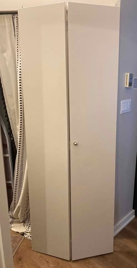 Photo of free One Bifold door (Downtown Victoria) #2