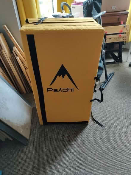 Photo of free Bouldering Pad (BT7) #1