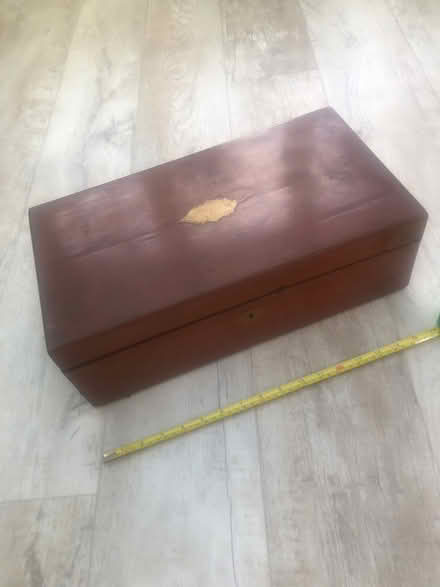 Photo of free old wooden box ? play/storage (Hempstead) #1