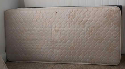 Photo of free Single size mattress (Fullarton) #1