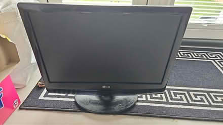 Photo of free LG small tv (ME8) #1