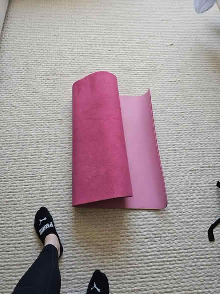 Photo of free pink yoga mat (N5 Highbury) #1