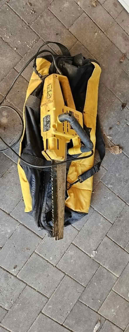 Photo of free DeWalt Gator Saw / 110v (Wantage, OX12) #1