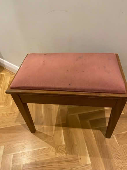 Photo of free Piano stool (Chislehurst) #1