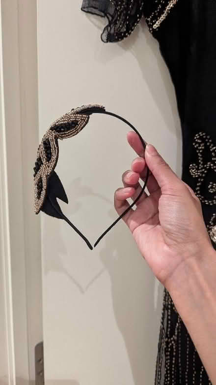 Photo of free 1920 Flapper fringed sequin dress + head piece. (Finsbury Park N7) #4